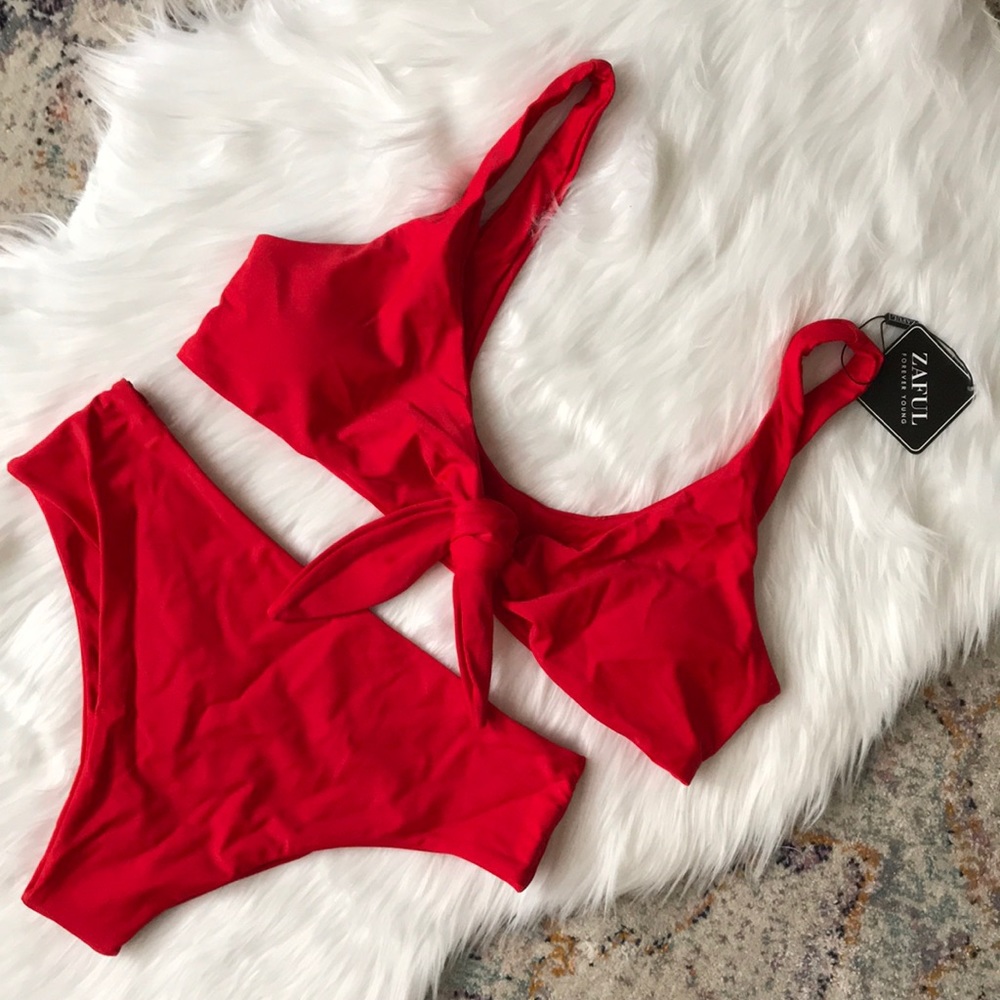 NWT Zaful Tie Front Padded Bikini Set - L